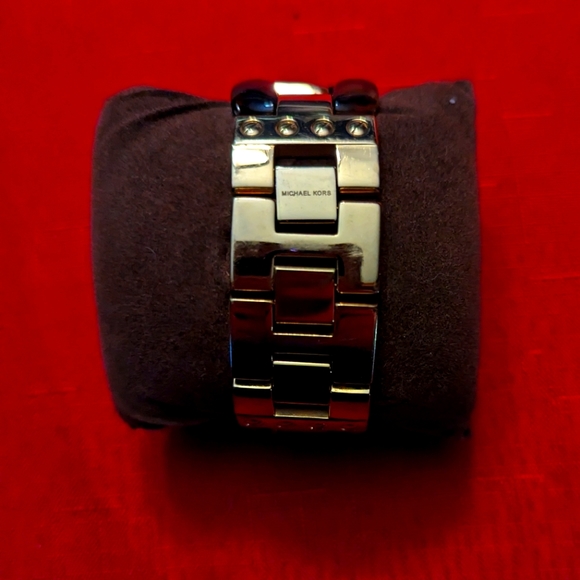 Michael Kors Gold-Tone & Tortoise acrylic multi link bracelet ladies watch main image 4